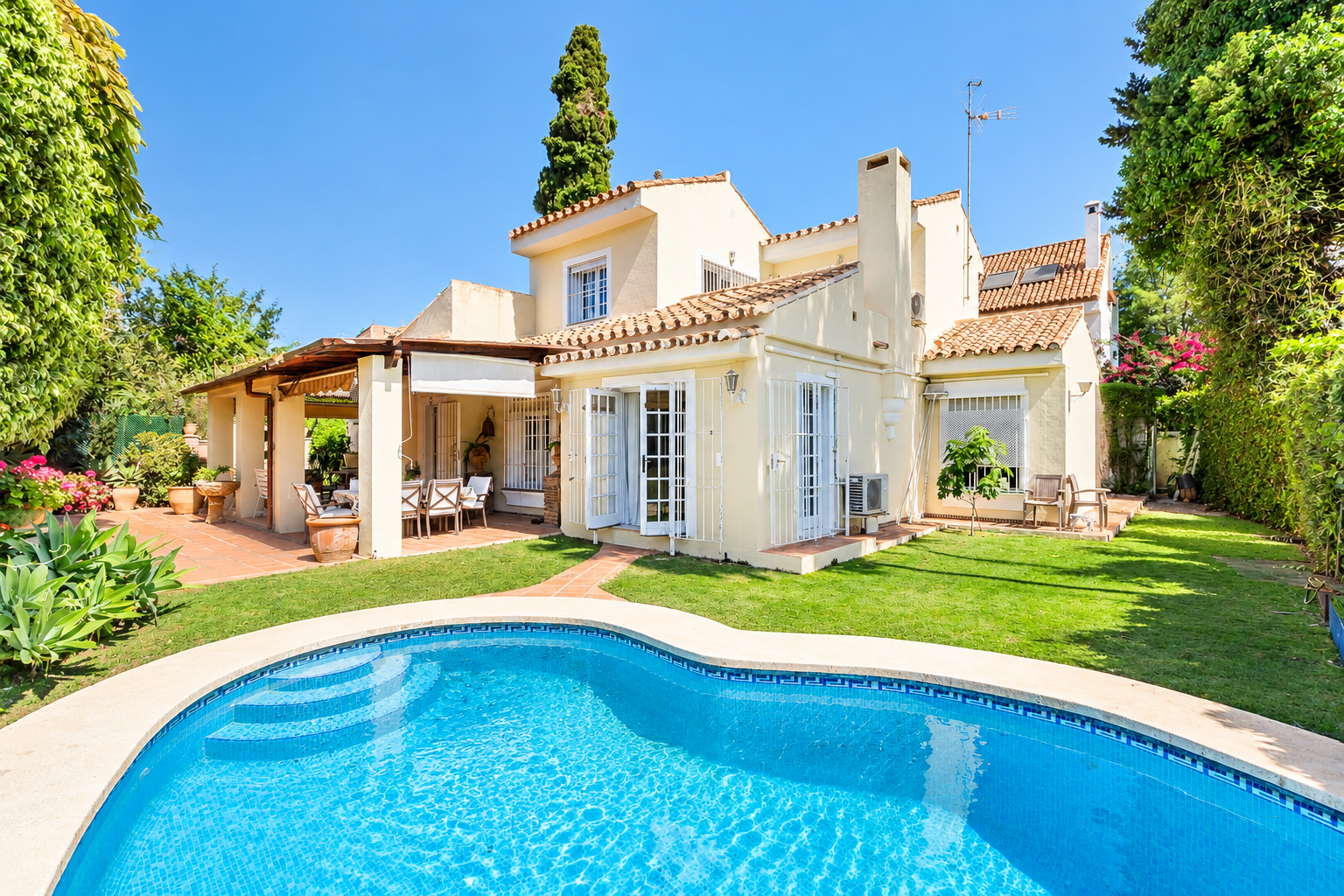 Milla de Oro, Marbella